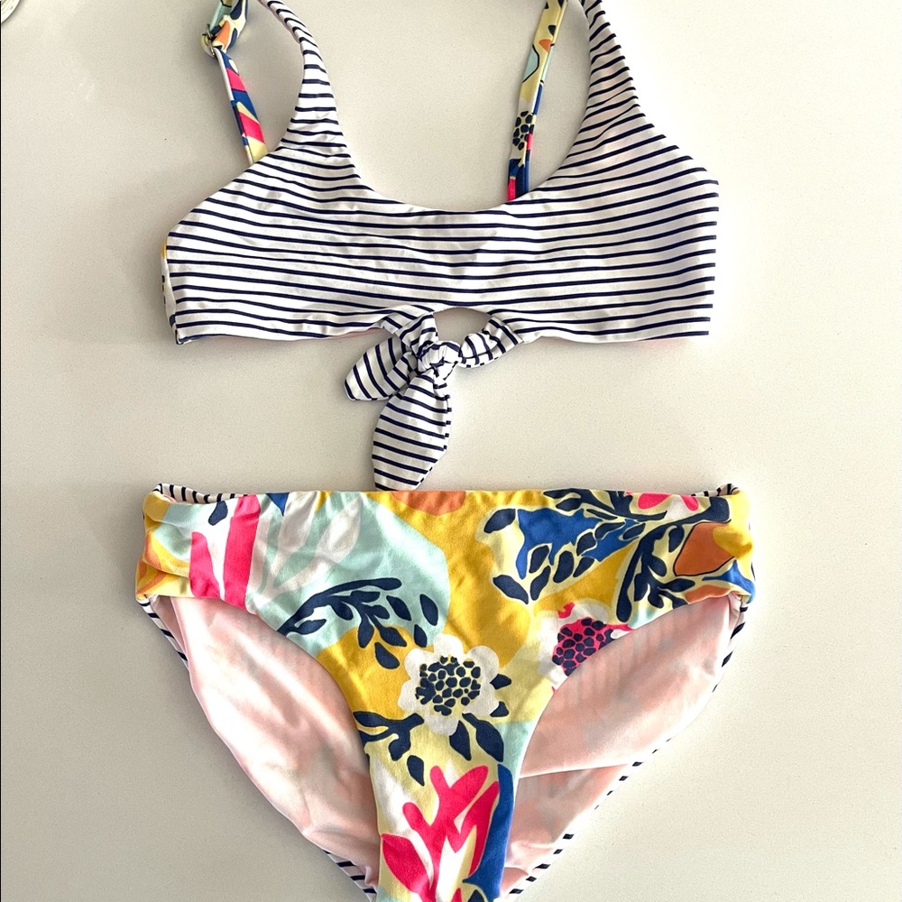 Girls Maaji 2-piece swimsuit bikini size 8